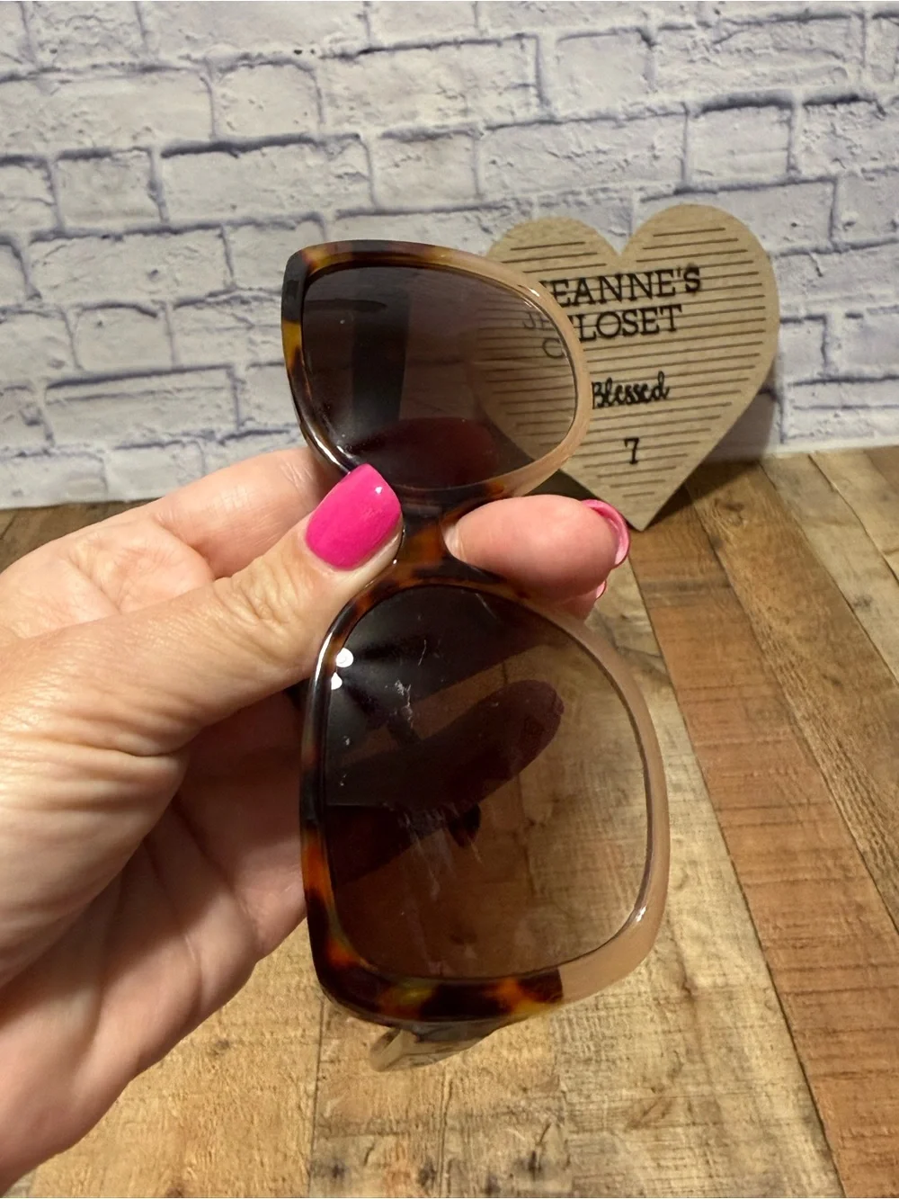 Oscar by Oscar de la Renta 1341 Brown Authentic Women Sunglasses /1333